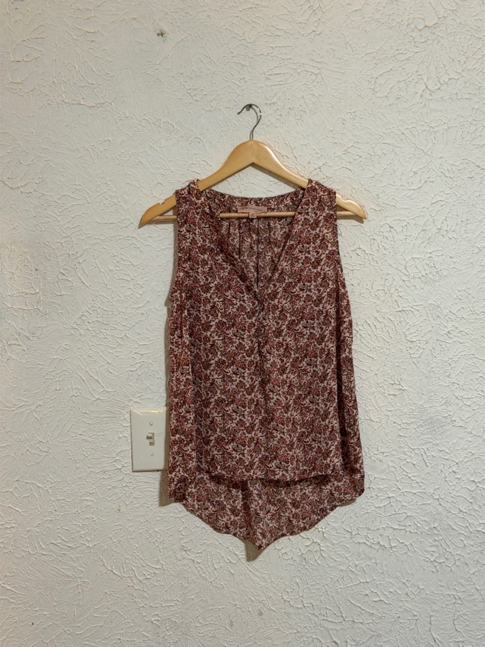 Philosophy Women’s XS Floral Sleeveless Blouse V Neck High Low Tank Top